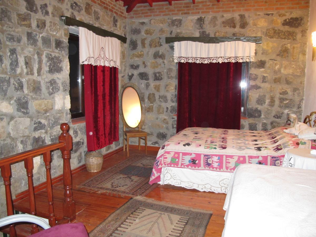 Karaburun Bahce Bed and Breakfast Esterno foto