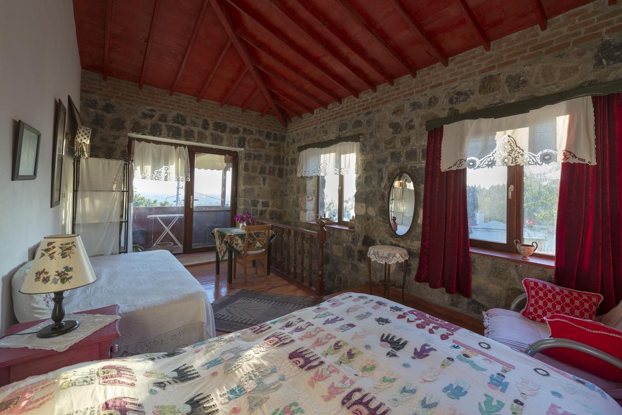 Karaburun Bahce Bed and Breakfast Esterno foto