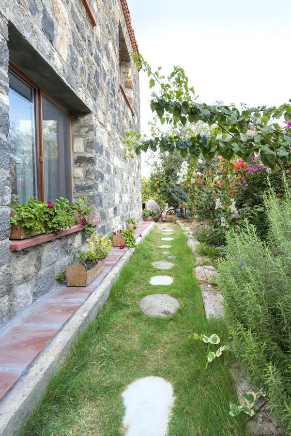 Karaburun Bahce Bed and Breakfast Esterno foto